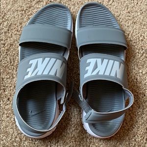 Nike Tanjun Sandals